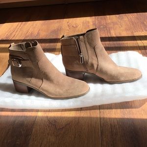 Beautiful Brand New Ladies Boats